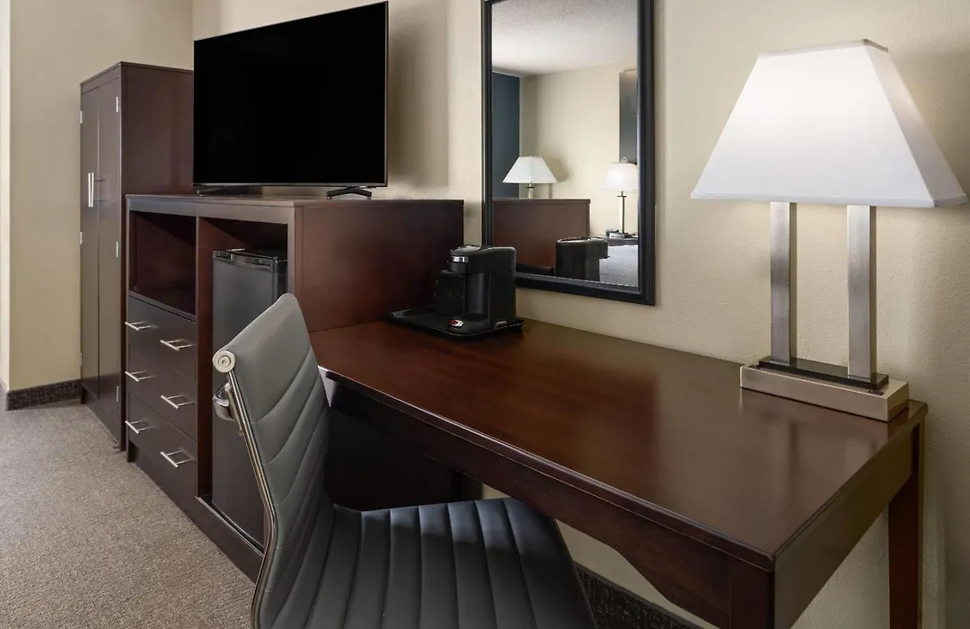 Days Inn By Wyndham Penn State-1